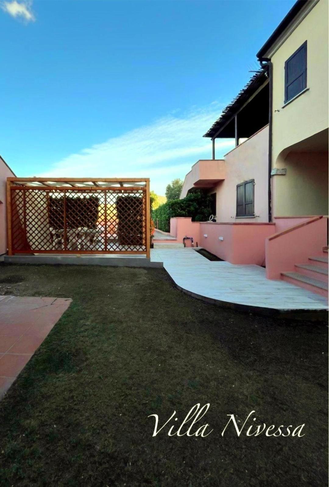 Villa Nivessa 산테오도로 외부 사진